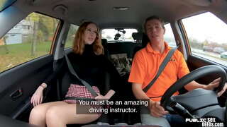 Bigtit british mara irdigħ-triq tal-għalliema vit qabel sess