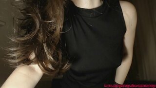 Melk drup deur my rok